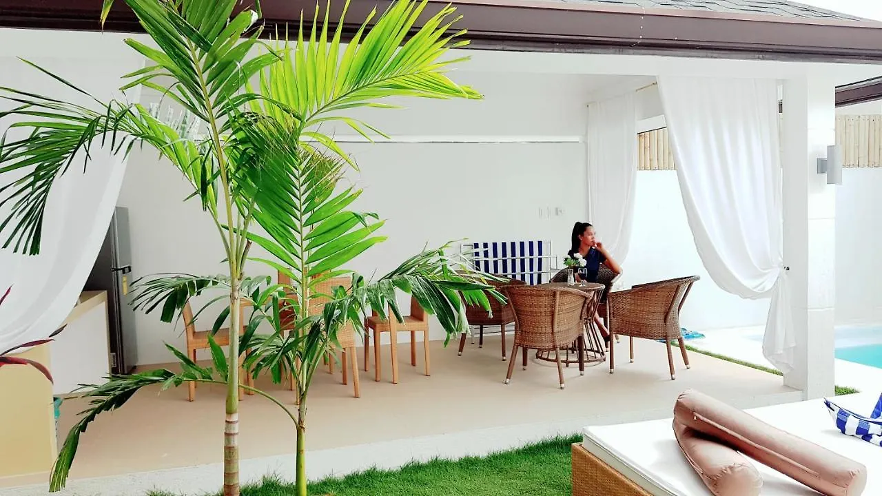 Montecarlo Villas Panglao Semesteranläggning (resort)
