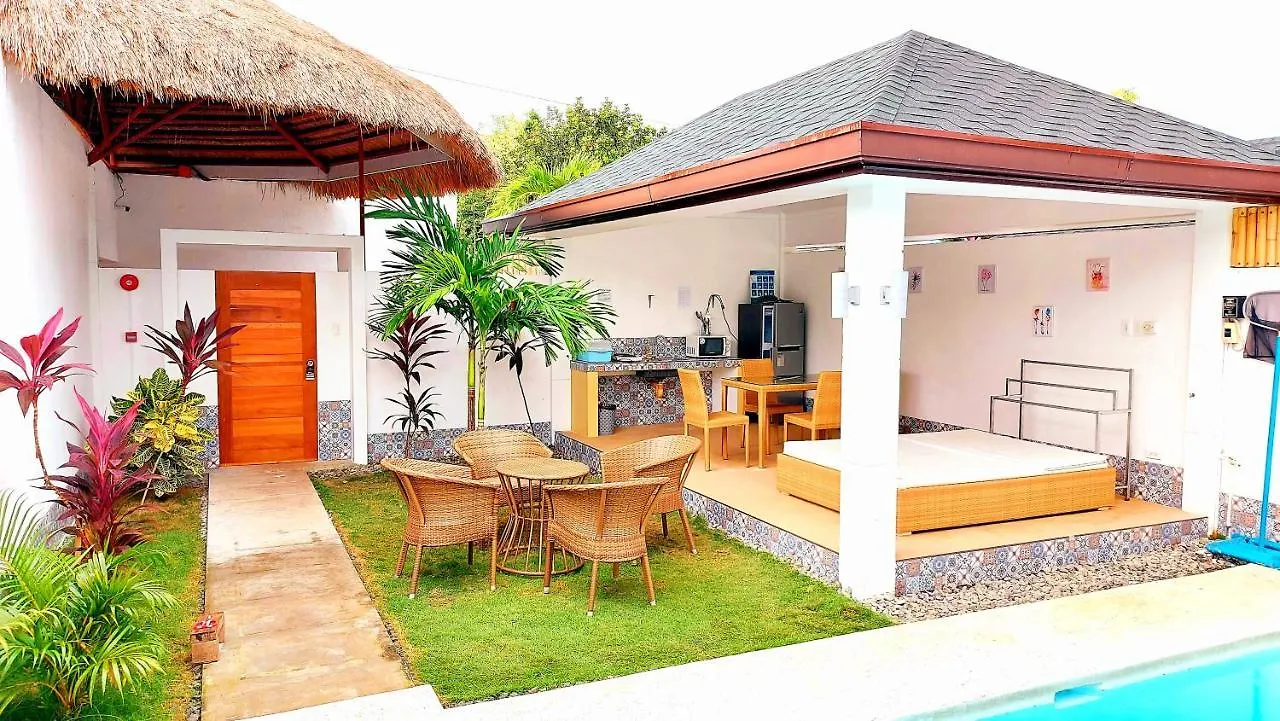 Montecarlo Villas Panglao 3*,